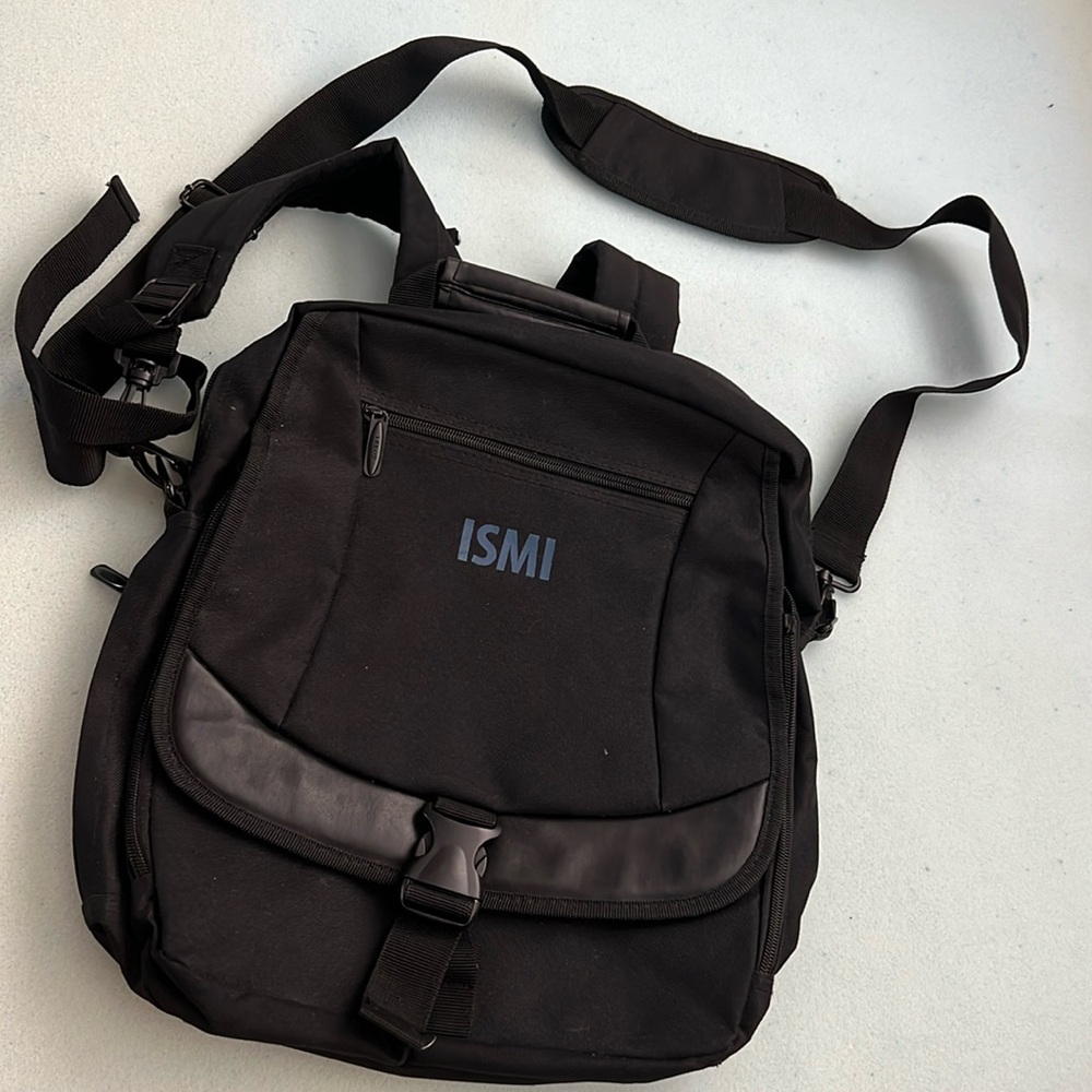 Convertible backpack bag color black